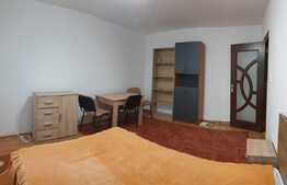 Apartament de 1 camera, decomandat, 30 mp, zona Nicolina 1