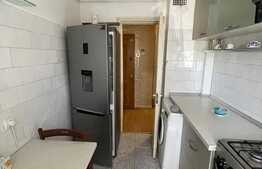 Apartament de 2 camere, decomandat, 61 mp, parcare, zona Podu Ros