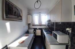 Apartament de 2 camere, 50mp, decomandat, parcare, zona Piata Unirii