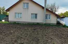 Casa 4 camere, 1270 mp teren, garaj dublu, comuna Tiganasi