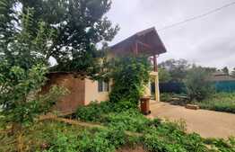 Casa 4 camere, 1270 mp teren, garaj dublu, comuna Tiganasi