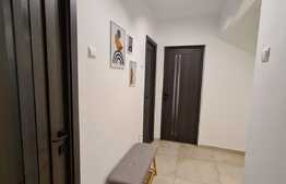 Apartament modern, 3 camere, balcon, zona Pod Ros