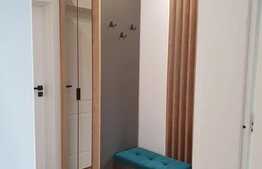 Apartament de 2 camere, lux, 50 mp, parcare, zona Tatarasi