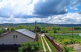 Casa cu 5 camere, 185 mp, zona Dancu