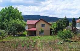 Casa cu 5 camere, 185 mp, zona Dancu