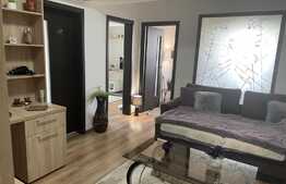 Apartament de 3 camere, 58,4 mp, decomandat, zona Tatarasi