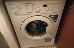 Apartament de 2 camere, etaj intermediar, zona Alexandru Cel Bun