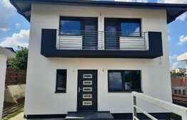 Casa cu beci, 120 mp utili, teren de 500 mp, Miroslava