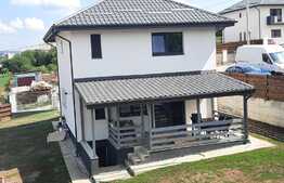 Casa cu beci, 120 mp utili, teren de 500 mp, Miroslava