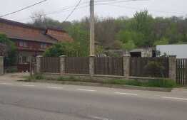 Casa individuala, 1575 mp, teren, zona Podul de Fier