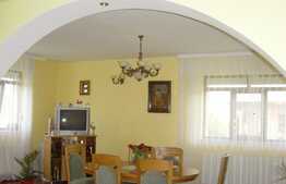 Casa individuala, 350 mp, teren 2000 mp, zona Visani