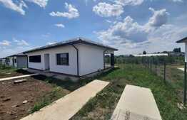 Casa de 3 camere, 70 mp, teren 450 mp, terasa, Vorovesti