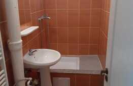Apartament de 2 camere, 45mp, decomandat, A.C., zona Arcu