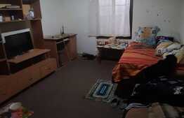 Casa individuala, 3 camere, 130 mp, zona Nicolina