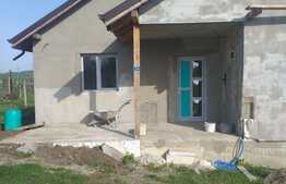 Casa individuala, 82 mp, zona Tomesti