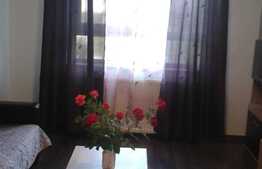 Garsoniera spatioasa, 37 mp, zona Cug