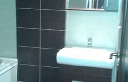 Garsoniera spatioasa, 37 mp, zona Cug