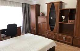 Apartament de 3 camere, decomandat, 70 mp, modern, zona UMF
