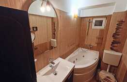 Apartament de 3 camere, 62mp, decomandat, zona Cug Nicolina