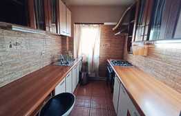 Apartament de 3 camere, 62mp, decomandat, zona Cug Nicolina