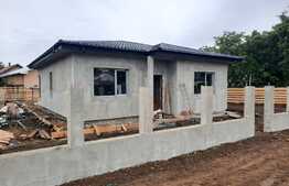 Casa cu 3 camere de 110 mp, 630 mp de teren, Vorovesti