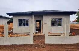 Casa cu 3 camere de 110 mp, 630 mp de teren, Vorovesti