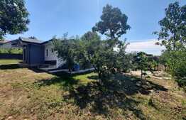 Casa cu planseu de beton, 87 mp, 500 mp de teren, Pietraria