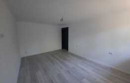 Casa cu planseu de beton, 87 mp, 500 mp de teren, Pietraria