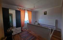 Casa de vacanta, langa padure, teren de 1740 mp, Padureni