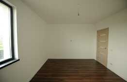 Casa de 4 camere, 100 mp utili, 500 mp teren, Valea Adanca