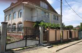 Vila individuala 200 mp si curte de 600 mp in zona Manta Rosie