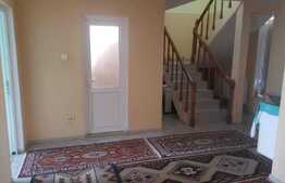 Casa de 5 camere, 220 mp, zona Lunca Cetatuii