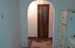 Apartament de 2 camere, 55mp, decomandata, zona Alexandru cel Bun