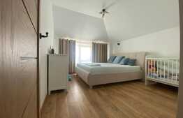 Apartament de 3 camere, 2 bai, 82 mp, parcare, Valea Lupului