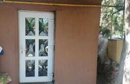 Casa in zona ultracentrala, 105 mp teren