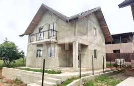 Casa de 4 camere, 115 mp, priveliste catre oras, Visani