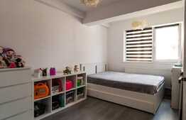 Apartament 3 camere, 68 mp, 2 terase, zona Pacurari