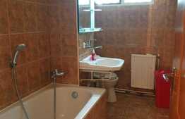 Apartament de 2 camere, 52 mp, etaj intermediar, zona Podu Ros