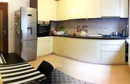 Apartament 3 camere, 70 mp, Zona Podu Ros