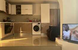 Apartament 3 camere, decomandat, 100 mp, 2 parcari, zona Nicolina