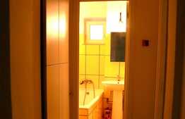 Apartament 3 camere, 70 mp, decomandat, zona Ultracentrala