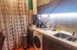 Apartament de 3 camere, 74 mp, zona Gradinari