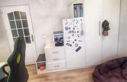 Apartament de 3 camere, 74 mp, zona Gradinari