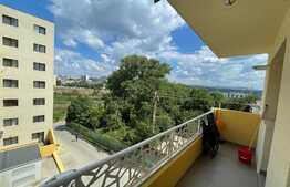 Apartament de 2 camere, modern, 58 mp, parcare, zona Cug