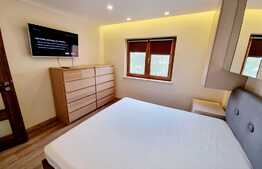 Apartament 3 camere, 80 mp, decomandat, zona Ultracentrala