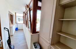 Apartament 3 camere, 80 mp, decomandat, zona Ultracentrala