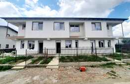 Casa de tip triplex, 76 mp, zona dezvoltata in Horpaz