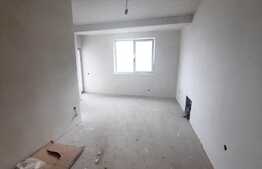 Casa de tip triplex, 76 mp, zona dezvoltata in Horpaz