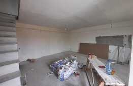 Casa de tip triplex, 76 mp, zona dezvoltata in Horpaz