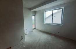 Casa tip triplex, 76 mp, Horpaz